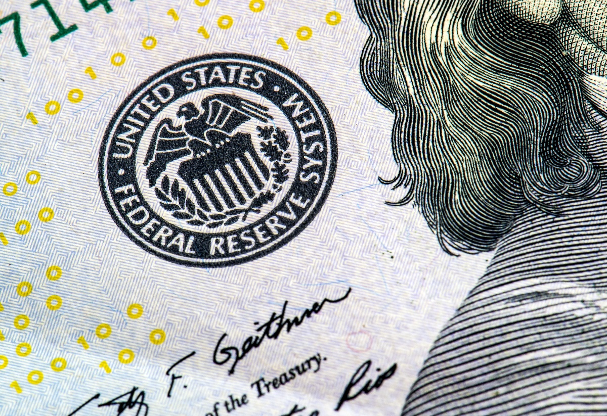 Fed Reserve logo on bill-1